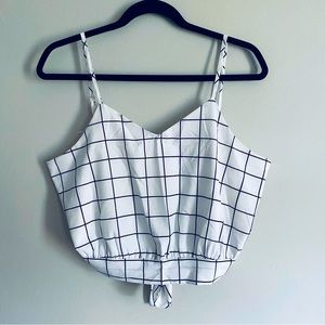 SHEIN Women's White & Black Checker Striped Cropped Tank Top Size L